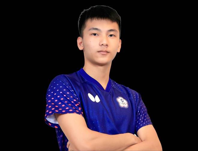 中国天才少年状态低迷决胜局4比11惨败m6米乐app2比3爆冷一轮游！21岁(图5)
