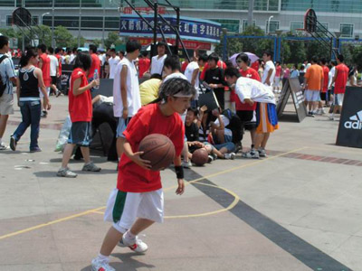 栏--街球挑战赛武汉赛区小记者专(图2)